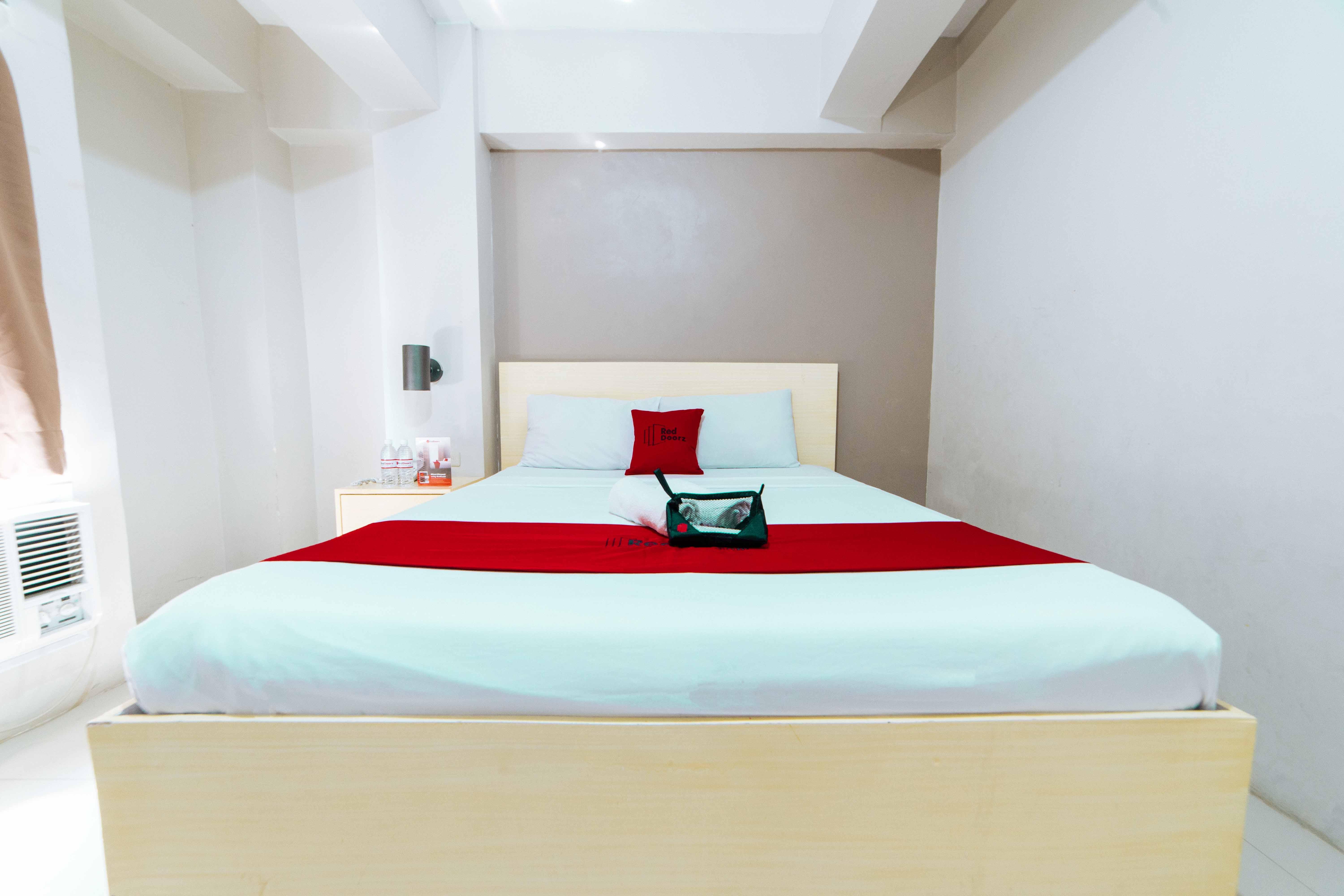 Hotel Reddoorz At Samat Mandaluyong Exteriér fotografie