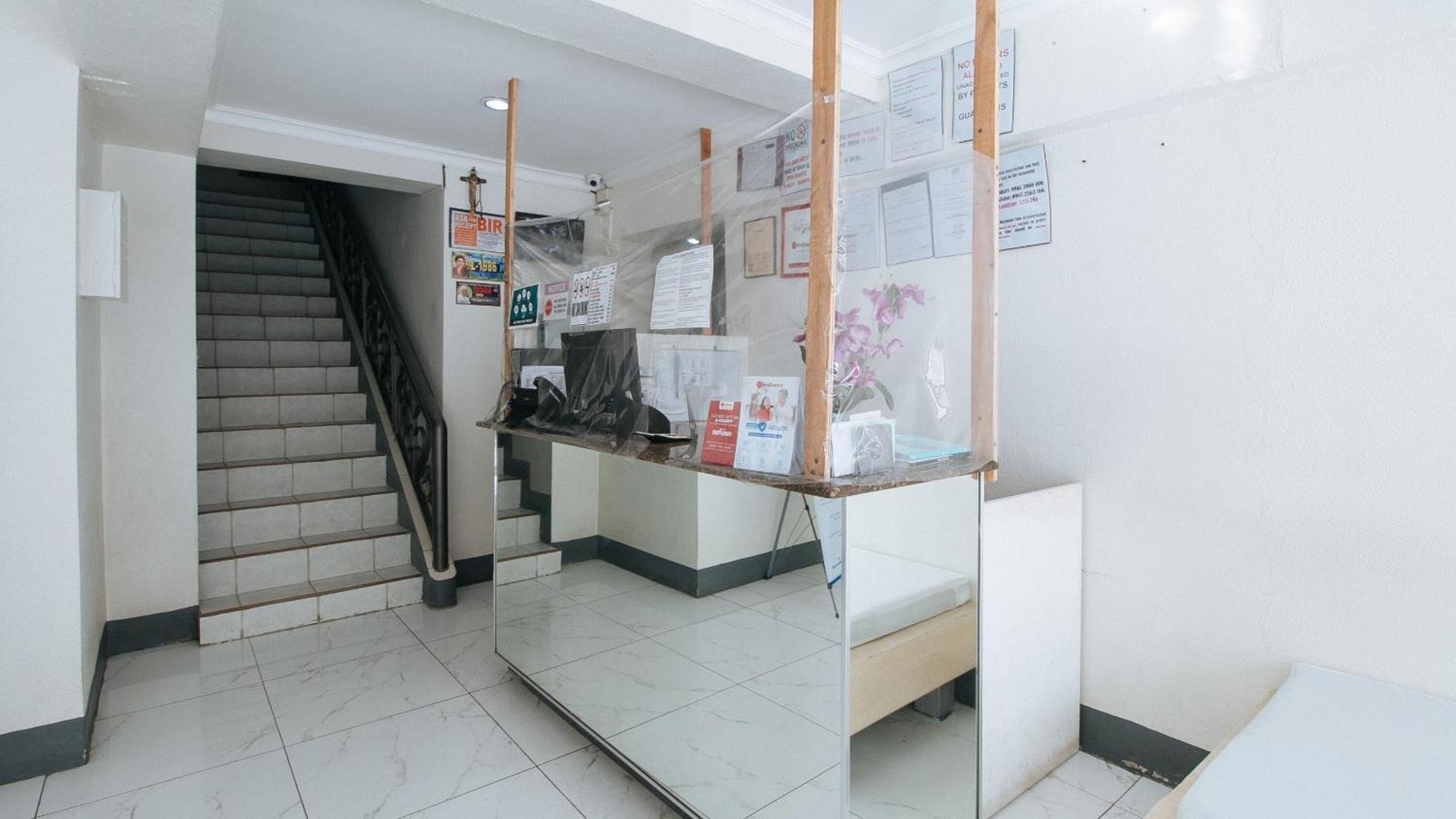 Hotel Reddoorz At Samat Mandaluyong Exteriér fotografie